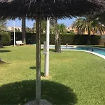 Atila En A 250 M De La Playa Con Terraza, Piscina Y Jacuzzi By Family Homes *