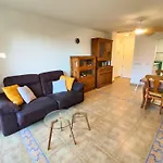 アパート Atila En A 250 M De La Playa Con Terraza, Piscina Y Jacuzzi By Family Homes デニア