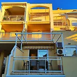 Atila En A 250 M De La Playa Con Terraza, Piscina Y Jacuzzi By Family Homes アパート *
