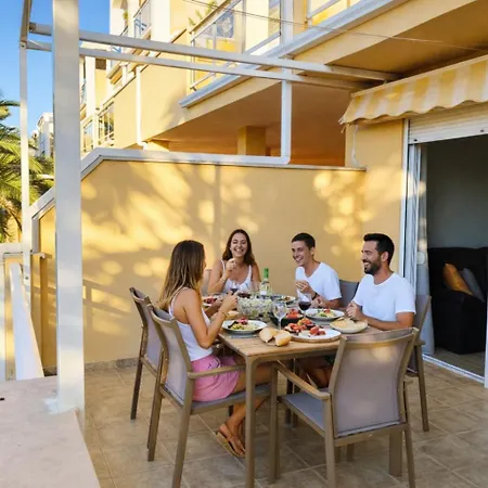 Atila En A 250 M De La Playa Con Terraza, Piscina Y Jacuzzi By Family Homes