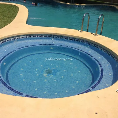 Atila En A 250 M De La Playa Con Terraza, Piscina Y Jacuzzi By Family Homes *