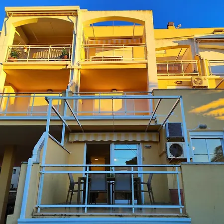 Atila En A 250 M De La Playa Con Terraza, Piscina Y Jacuzzi By Family Homes Apartamento *