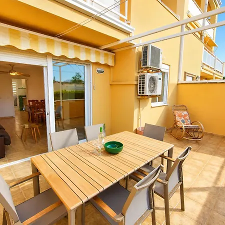 Atila En A 250 M De La Playa Con Terraza, Piscina Y Jacuzzi By Family Homes Apartamento Dénia