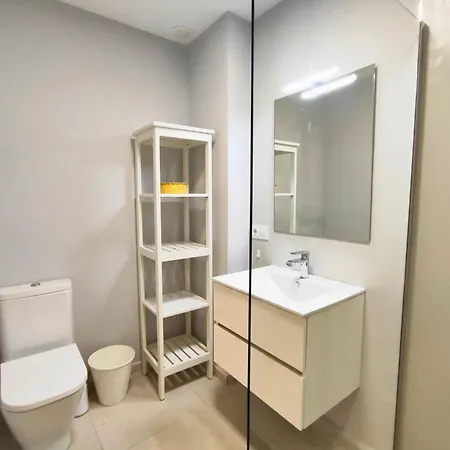 Atila En A 250 M De La Playa Con Terraza, Piscina Y Jacuzzi By Family Homes