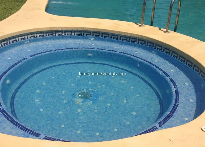 Atila En A 250 M De La Playa Con Terraza, Piscina Y Jacuzzi By Family Homes *