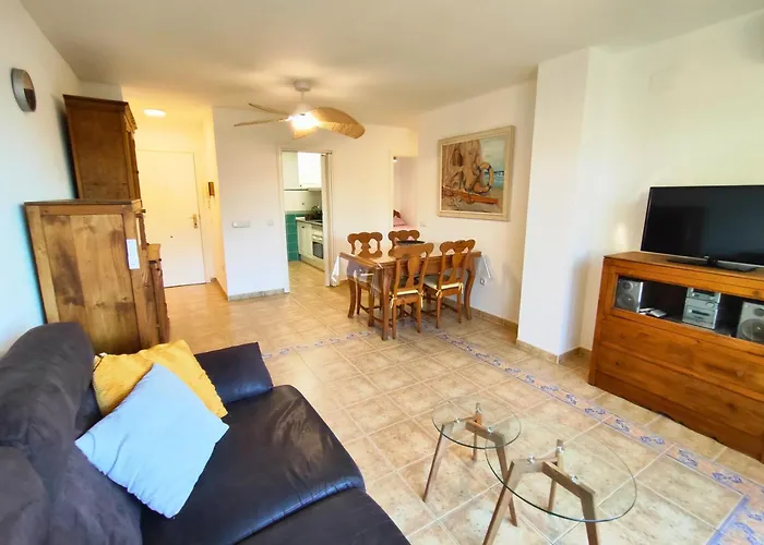 Atila En A 250 M De La Playa Con Terraza, Piscina Y Jacuzzi By Family Homes *